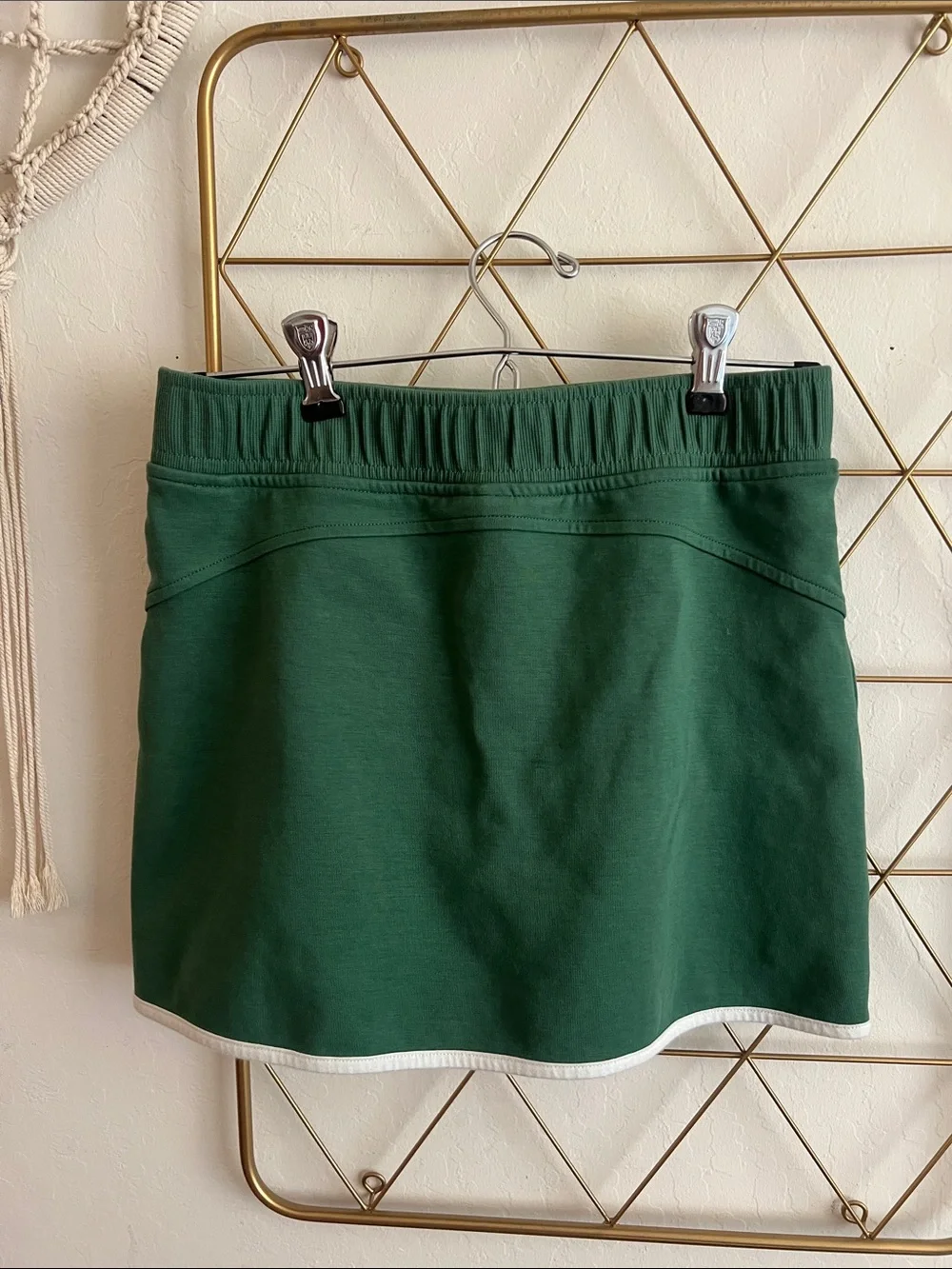 XL (14-16) | Old Navy Girls Green Athletic Skort with White Trim
